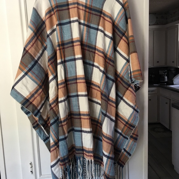 NWT Matilda Jane women’s poncho - Picture 2 of 3